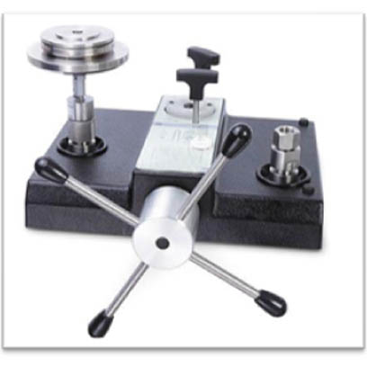 Precision Pressure Gauge Calibrator